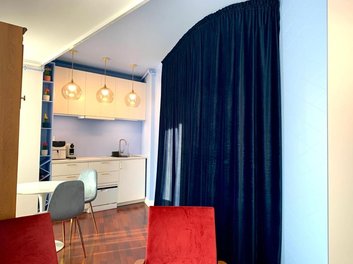 Downtown Italian Studio Бухарест Экстерьер фото